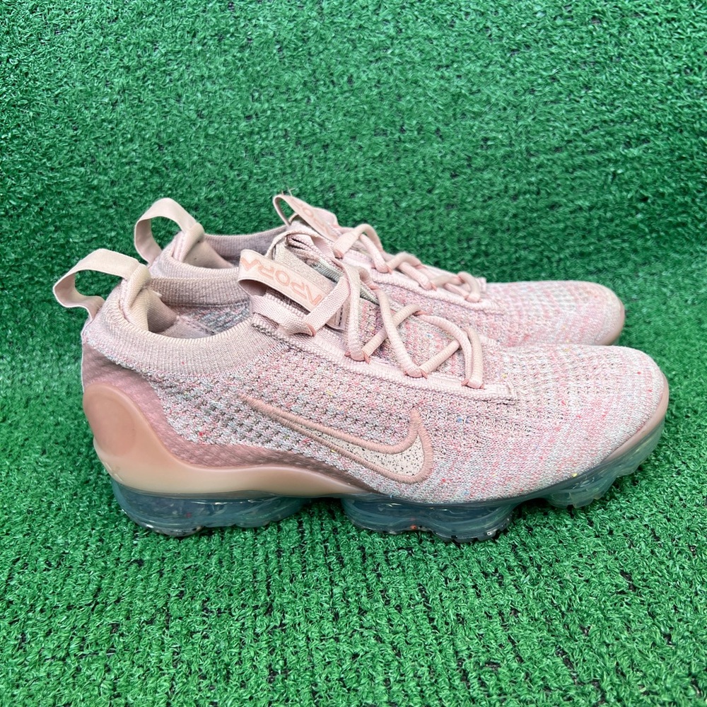 Nike Air Vapormax 2021 Flyknit Pink Oxford DJ9975-600 Women’s size 6 used